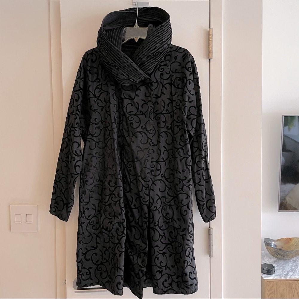 Stunning Vintage Lightweight Coat - Size L